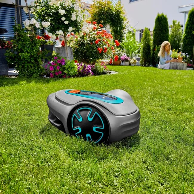 Robot tondeuse connecté GARDENA Sileno Minimo 450 m² - Image 1